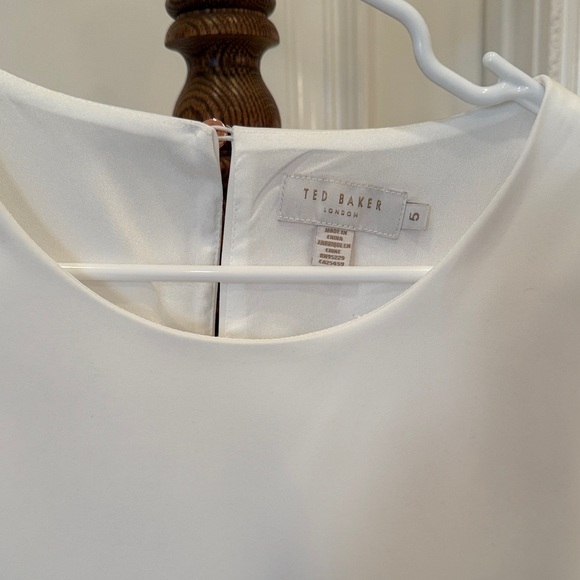 Gorgeous Ted Baker Blouse - Picture 1 of 5